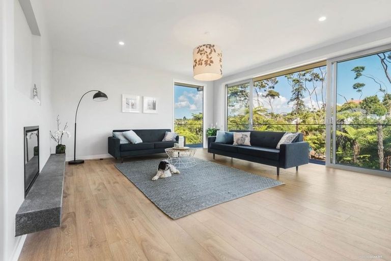 Photo of property in 8 Vazey Way, Hobsonville, Auckland, 0618