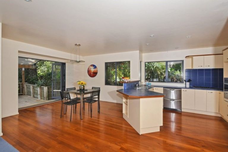 Photo of property in 92 Ngahere Drive, Horahora, Whangarei, 0110