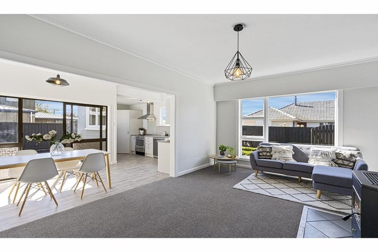 Photo of property in 934 Avonside Drive, Avondale, Christchurch, 8061