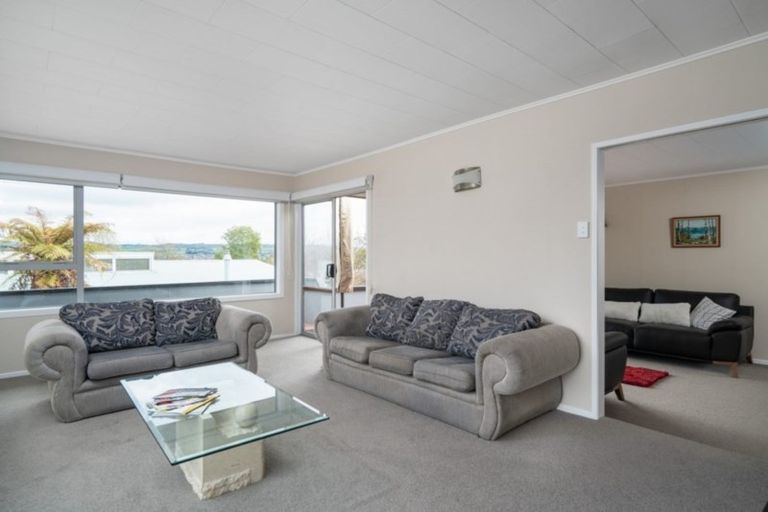 Photo of property in 43 Henry Hill Road, Taupo, 3330