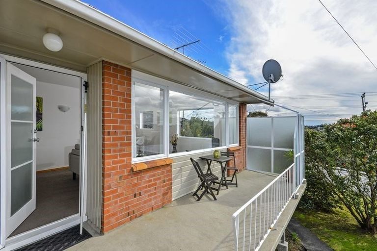 Photo of property in 1/183 Coronation Road, Hillcrest, Auckland, 0627