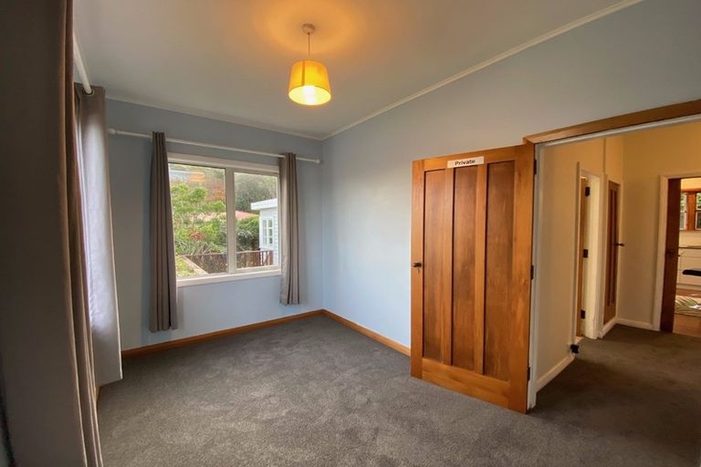 Photo of property in 43 Homebush Road, Khandallah, Wellington, 6035