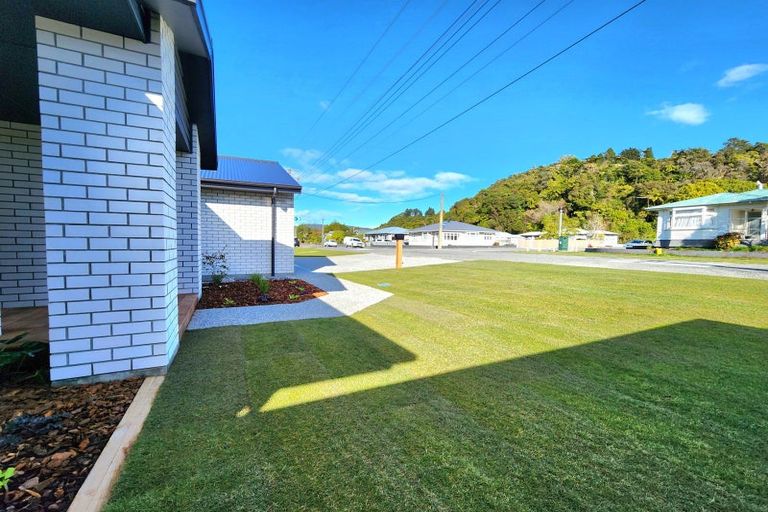 Photo of property in 65 Marlborough Street, Greymouth, 7805