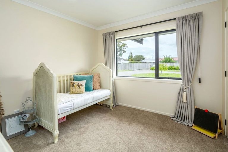 Photo of property in 13 Paterson Street, Pahiatua, 4910
