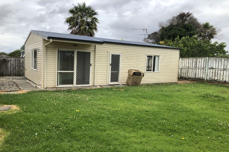 Photo of property in 16 Claymore Street, Manurewa, Auckland, 2102