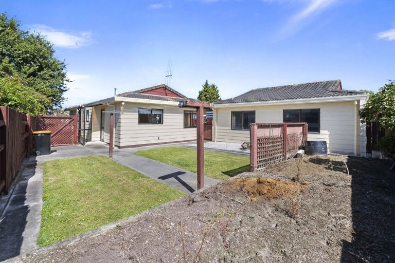 Photo of property in 12 Cargill Grove, Kelvin Grove, Palmerston North, 4414