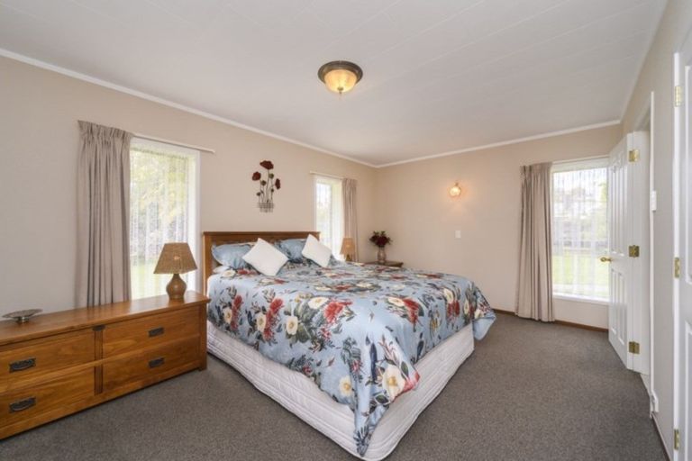 Photo of property in 76 Long Melford Road, Awapuni, Palmerston North, 4412