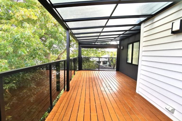 Photo of property in 57e Hogans Road, Glenfield, Auckland, 0629