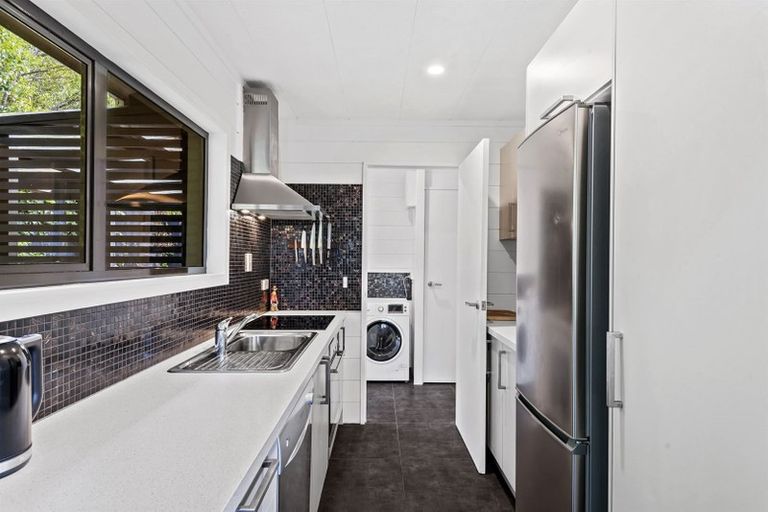 Photo of property in 2/105 Weldene Avenue, Glenfield, Auckland, 0629