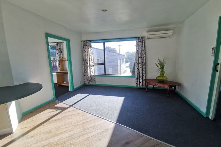 Photo of property in 64 Acacia Avenue, Upper Riccarton, Christchurch, 8041