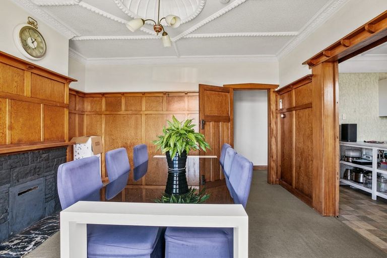 Photo of property in 14 Mangorei Road, Strandon, New Plymouth, 4312