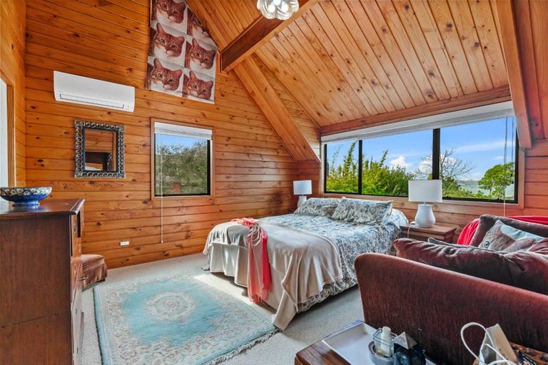 Photo of property in 27 Cherub Place, West Harbour, Auckland, 0618