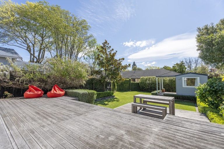 Photo of property in 9 Malcolm Avenue, Cashmere, Christchurch, 8022