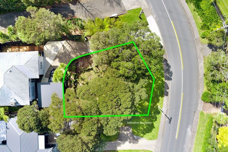 Photo of property in 39a Atkinson Road, Titirangi, Auckland, 0604