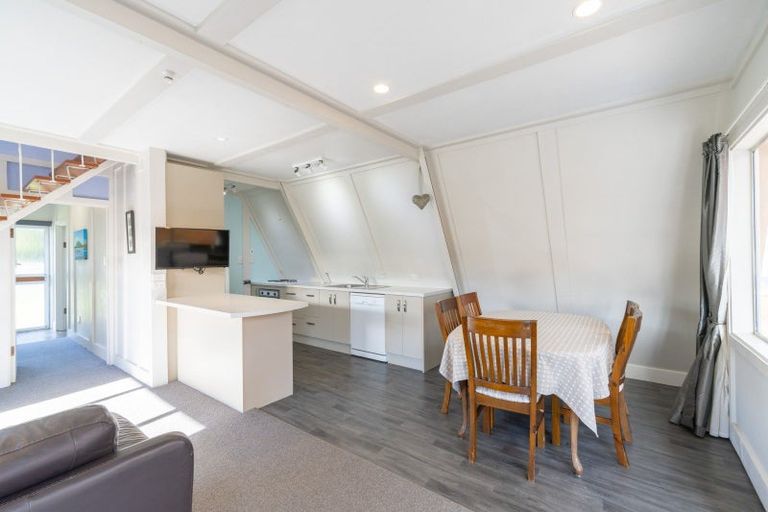 Photo of property in 239 Milford Road, Te Anau, 9600