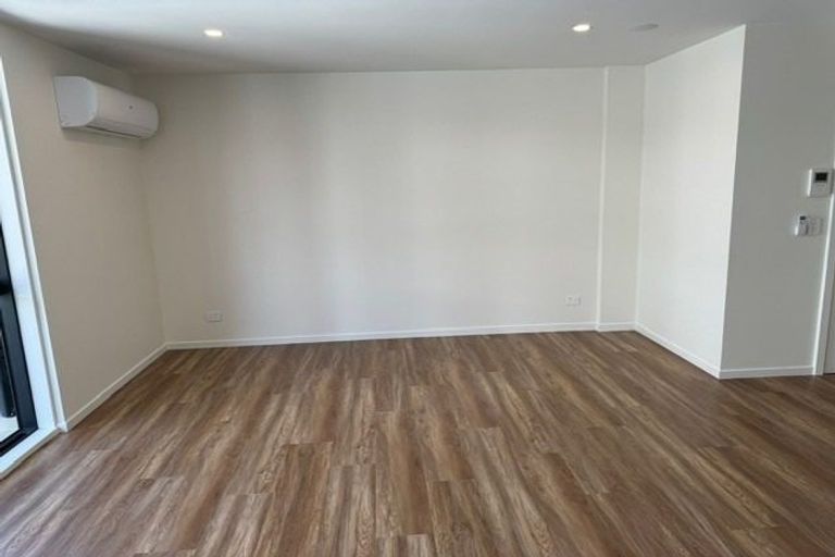 Photo of property in 102/7 Newelm Lane, Flat Bush, Auckland, 2019