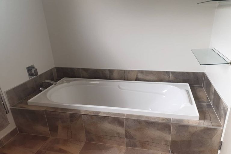 Photo of property in 75 Waikawa Beach Road, Manakau, Levin, 5573