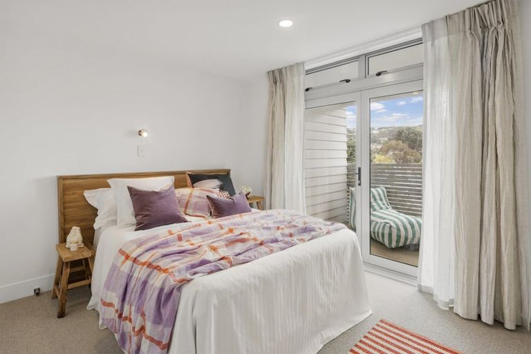 Photo of property in 26 Severn Street, Island Bay, Wellington, 6023