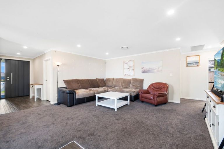 Photo of property in 82 Puhirake Crescent, Pyes Pa, Tauranga, 3112
