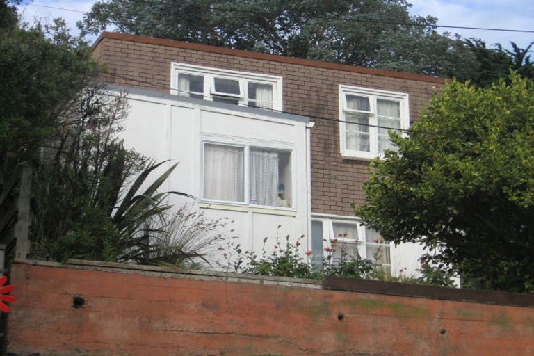 Photo of property in 26 Robertson Street, Owhiro Bay, Wellington, 6023