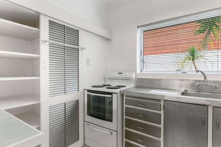 Photo of property in 1/20 Maritime Terrace, Birkenhead, Auckland, 0626