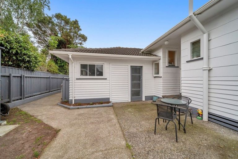 Photo of property in 4 Goodson Place, Hawera, 4610