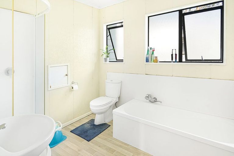 Photo of property in 51 Raymond Street, Fairview Downs, Hamilton, 3214