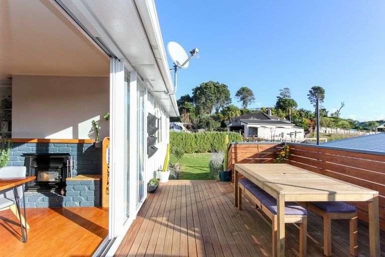Photo of property in 12 Marton Place, Marfell, New Plymouth, 4310