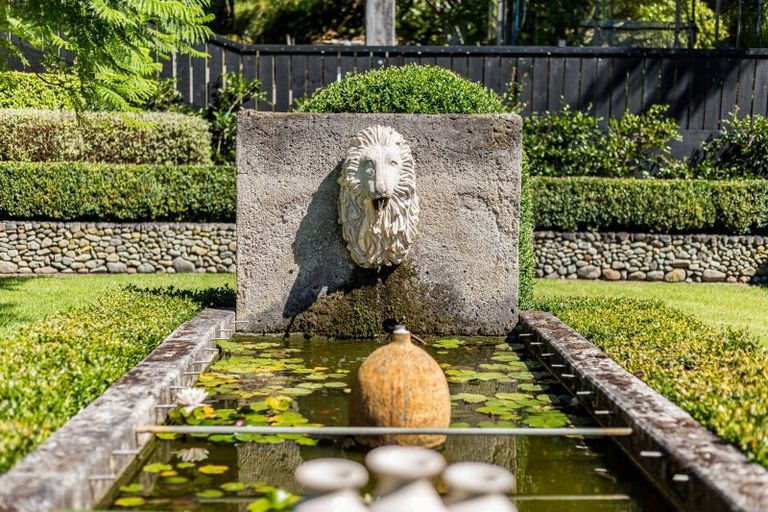 Photo of property in 70 Te Moana Road, Waikanae Beach, Waikanae, 5036