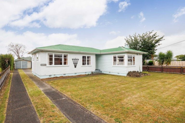 Photo of property in 11 Bartholomew Road, Levin, 5510