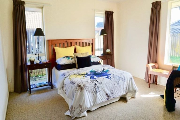 Photo of property in 23 Robin Brooke Drive, Flat Bush, Auckland, 2019