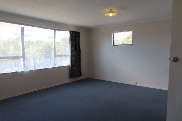 Photo of property in 60 Beazley Avenue, Paparangi, Wellington, 6037