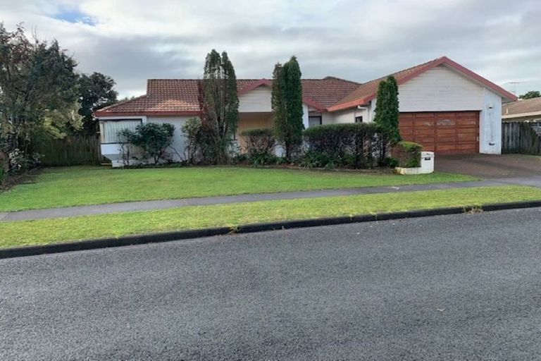 Photo of property in 59 Matterhorn Crescent, Northpark, Auckland, 2013