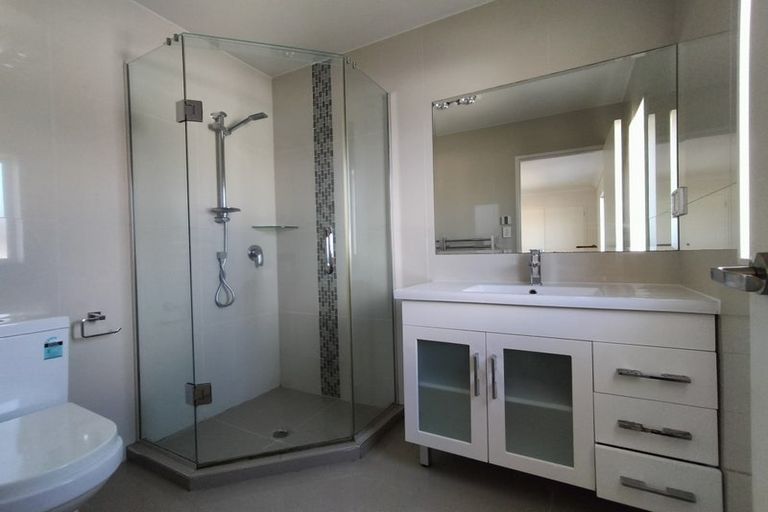 Photo of property in 69 Castlederg Drive, Flat Bush, Auckland, 2019