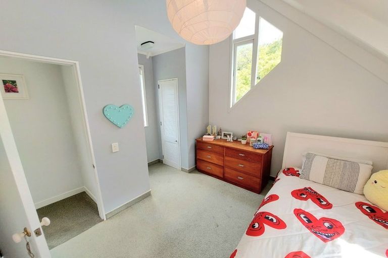 Photo of property in 1/22 Rangatira Road, Birkenhead, Auckland, 0626