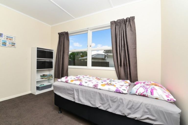 Photo of property in 17 Leather Street, Huntly, 3700
