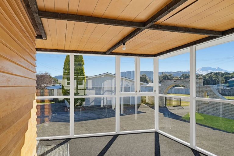 Photo of property in 16 Moore Street, Ohakune, 4625