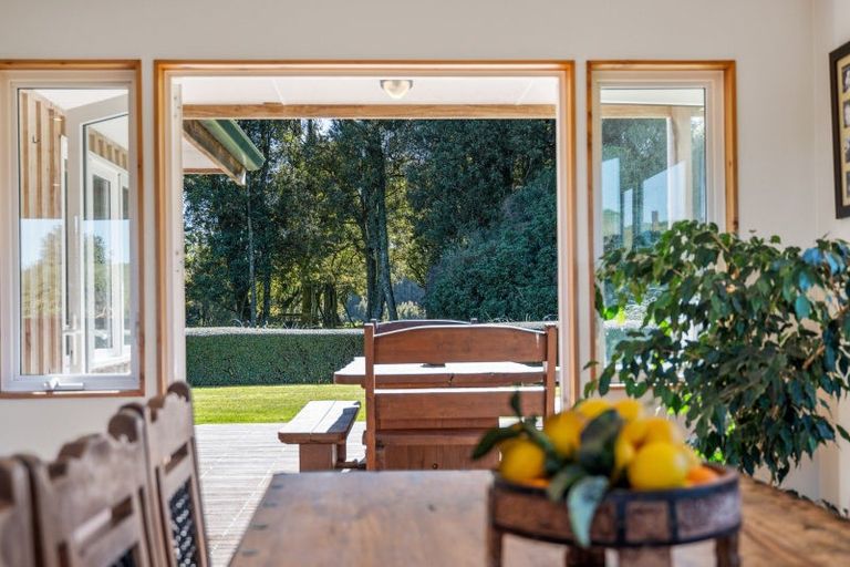 Photo of property in 99 Kapukapu Road, Hamurana, Rotorua, 3096