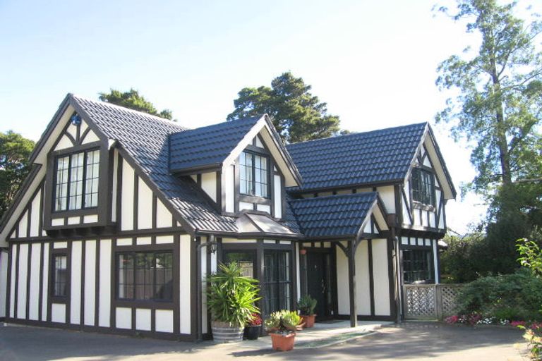 Photo of property in 18 Mccarthy Grove, Clouston Park, Upper Hutt, 5018