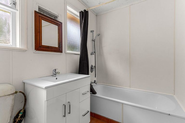 Photo of property in 465 Helmsdale Road, Waipu, 0582