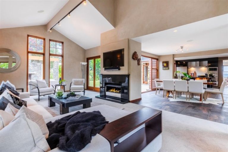 Photo of property in 361c Paremoremo Road, Paremoremo, Auckland, 0632