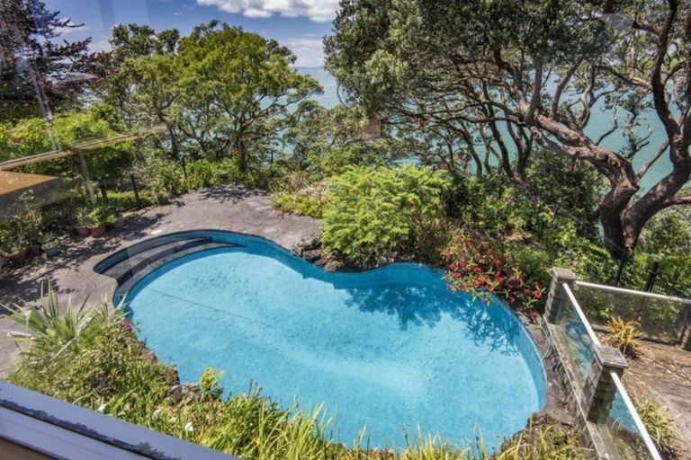 Photo of property in 128a Vauxhall Road, Narrow Neck, Auckland, 0624