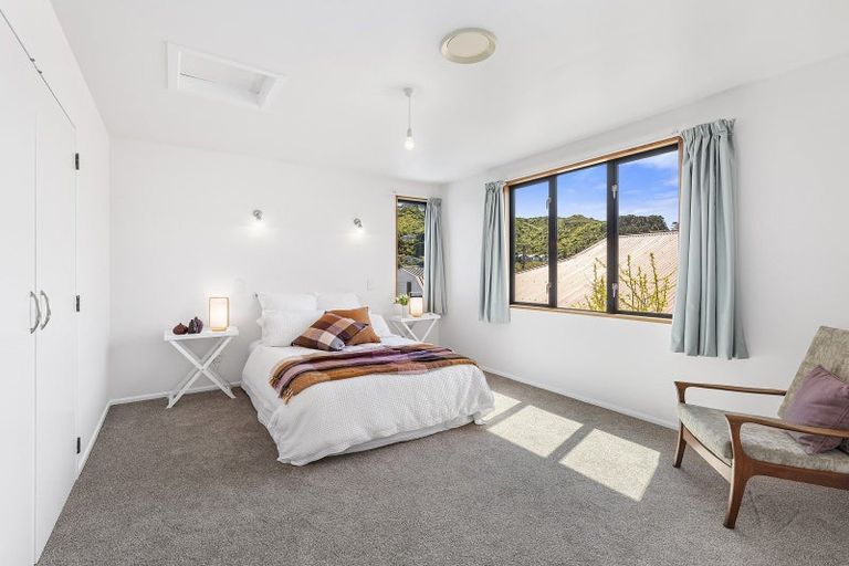Photo of property in 302 The Parade, Island Bay, Wellington, 6023