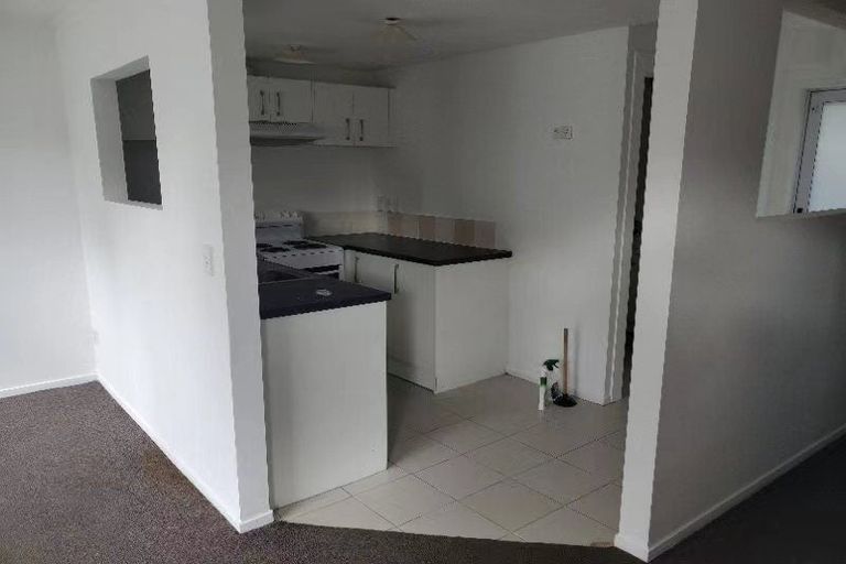 Photo of property in 1/542 Swanson Road, Ranui, Auckland, 0612