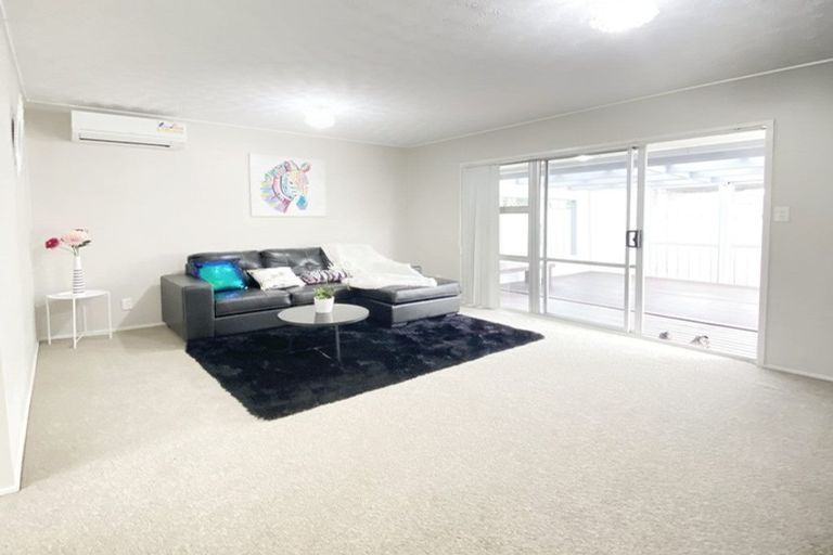 Photo of property in 3/63 Kenderdine Road, Papatoetoe, Auckland, 2025
