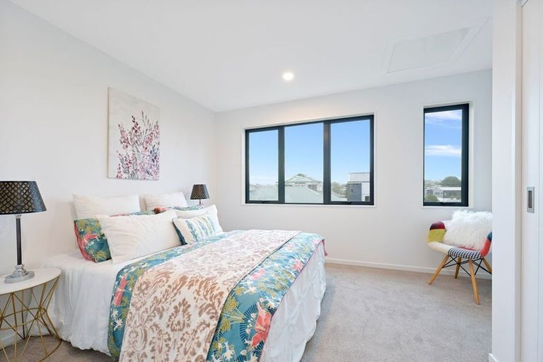 Photo of property in 3/11 Hereford Street, Te Atatu Peninsula, Auckland, 0610