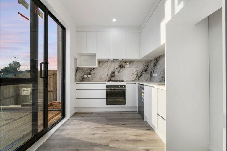 Photo of property in 22b Sharland Avenue, Manurewa, Auckland, 2102