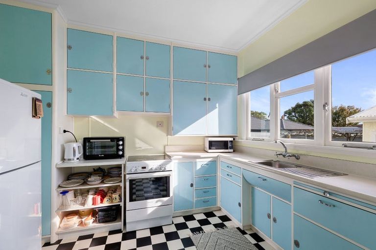 Photo of property in 13 Hori Street, Vogeltown, New Plymouth, 4310