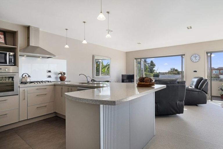 Photo of property in 51b Seaview Road, Otumoetai, Tauranga, 3110