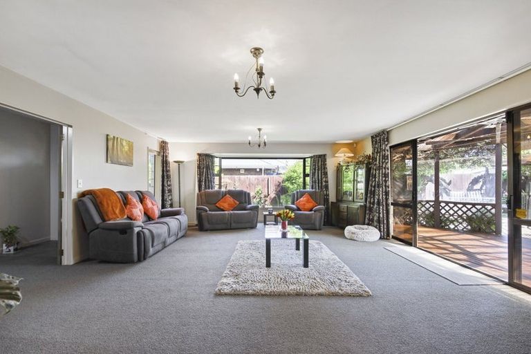 Photo of property in 6 Pearce Place, Kaiapoi, 7630